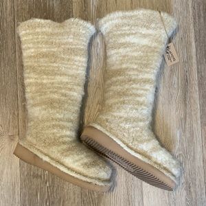 Vibram Brand Felted Wool Slipper Boots